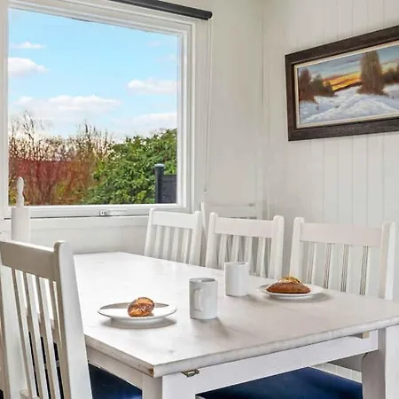 Lovely Summer House By Veno Bay Сasa de vacaciones *